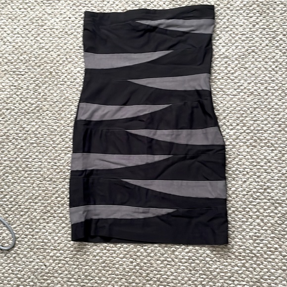 mandee Dresses This Is A Strapless Dress With Colors Blocking Poshmark